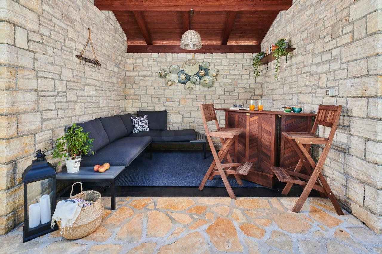 Villa Volpija บูเย ภายนอก รูปภาพ